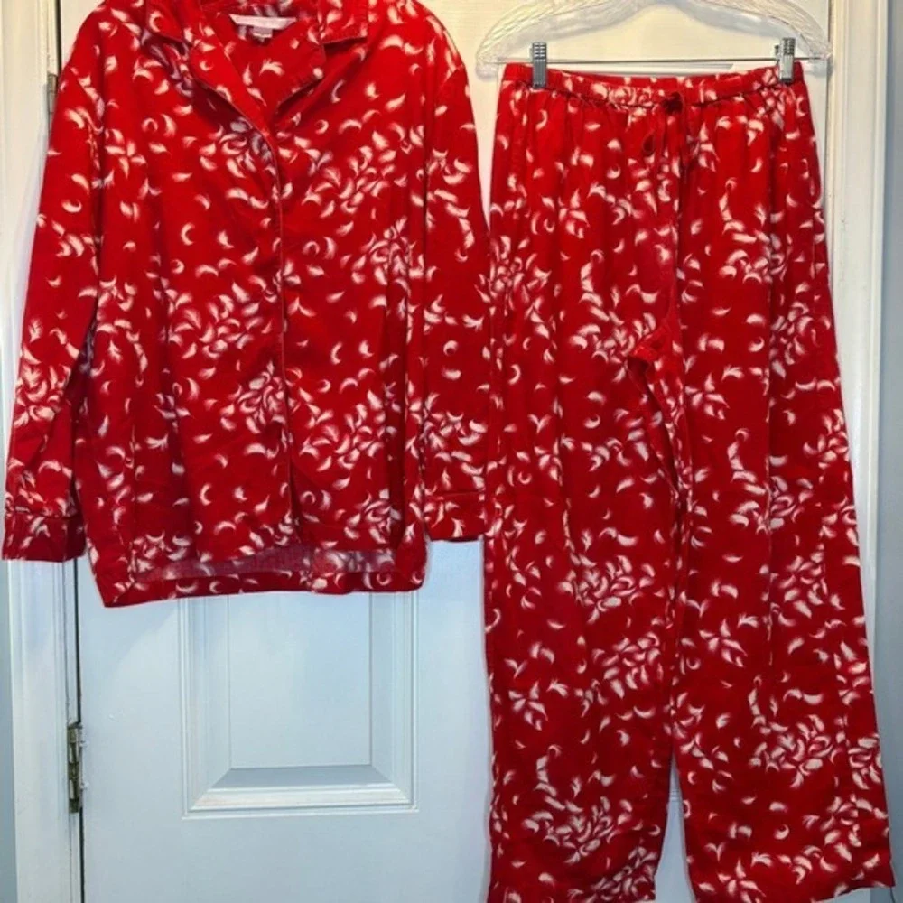 Victoria's Secret Red White Feather Print Pajama Set M Sleepwear Loungewear